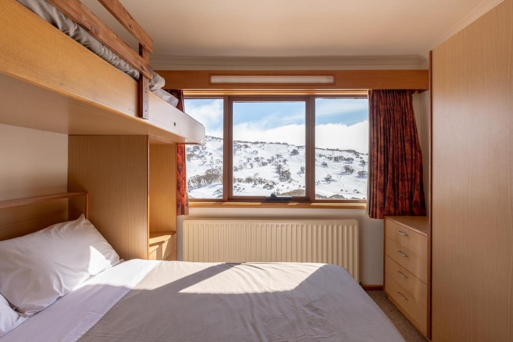 Boonoona Ski Lodge 20/50