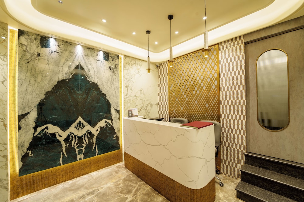 La Hotel Metro 13/45