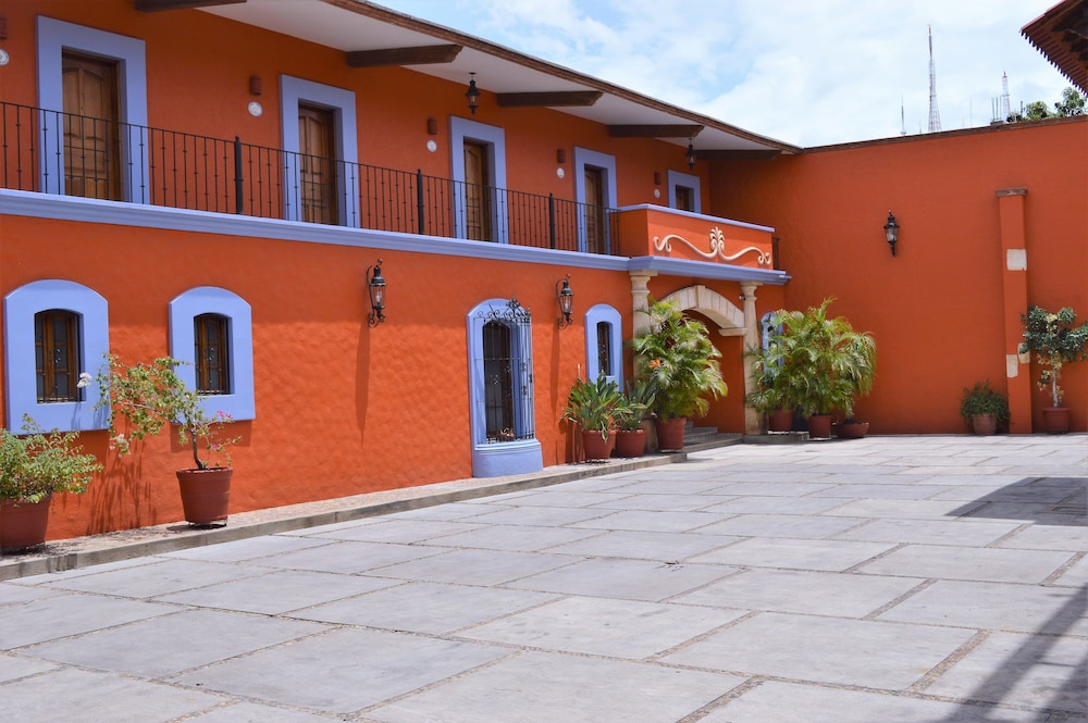 Hotel Santa Helena Plaza 27/42