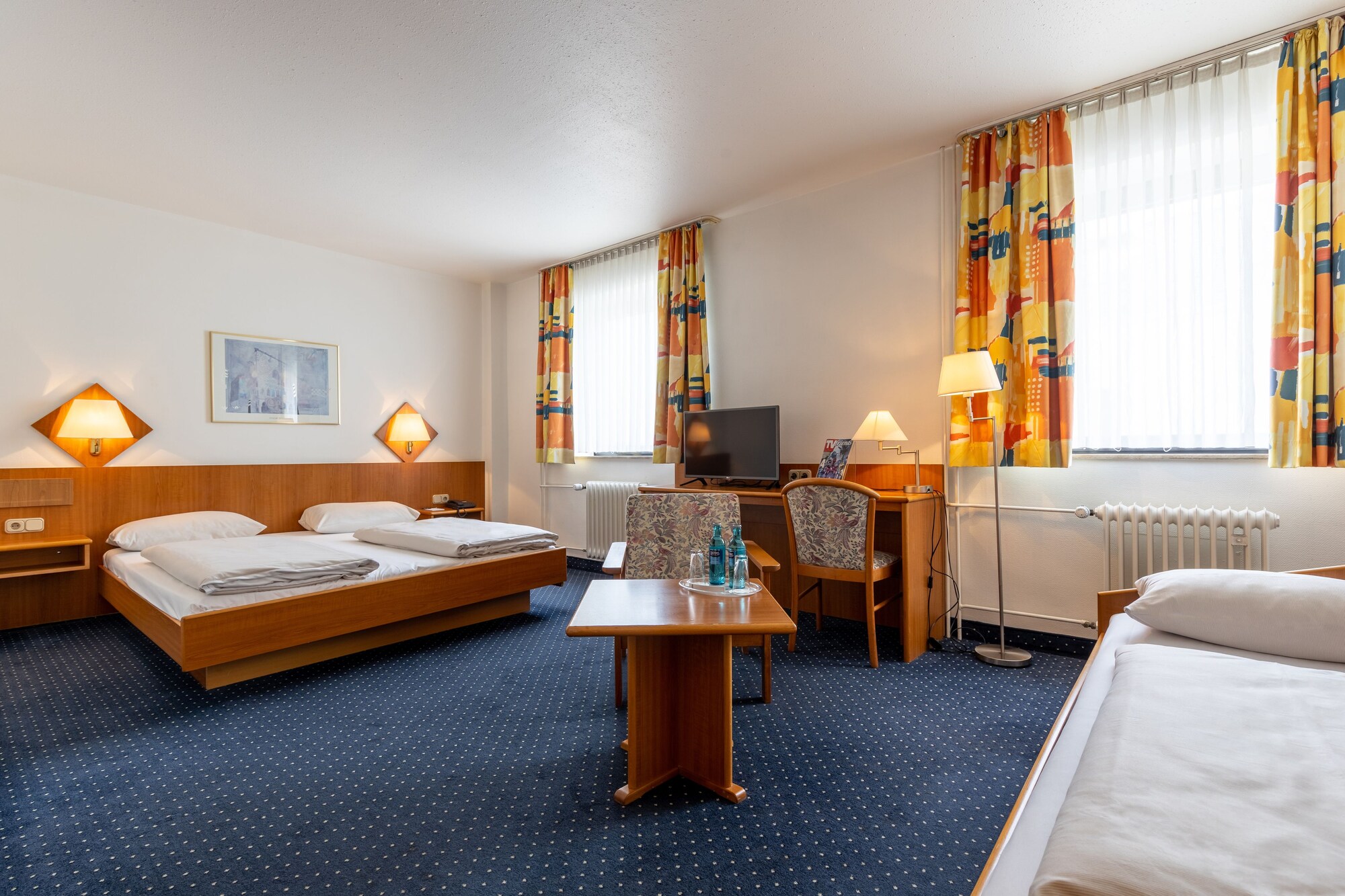 ROOM, TRIPLE
