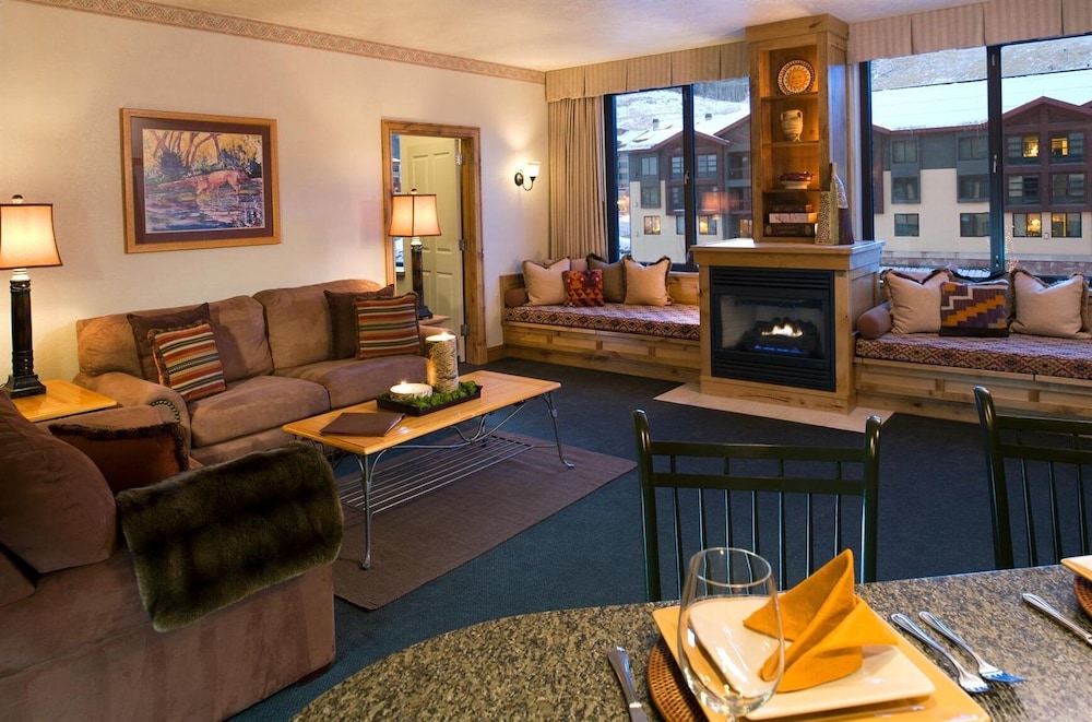 Grand Summit Hotel 39/78