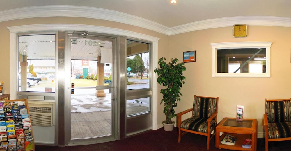 Travelodge by Wyndham Merritt 22/32