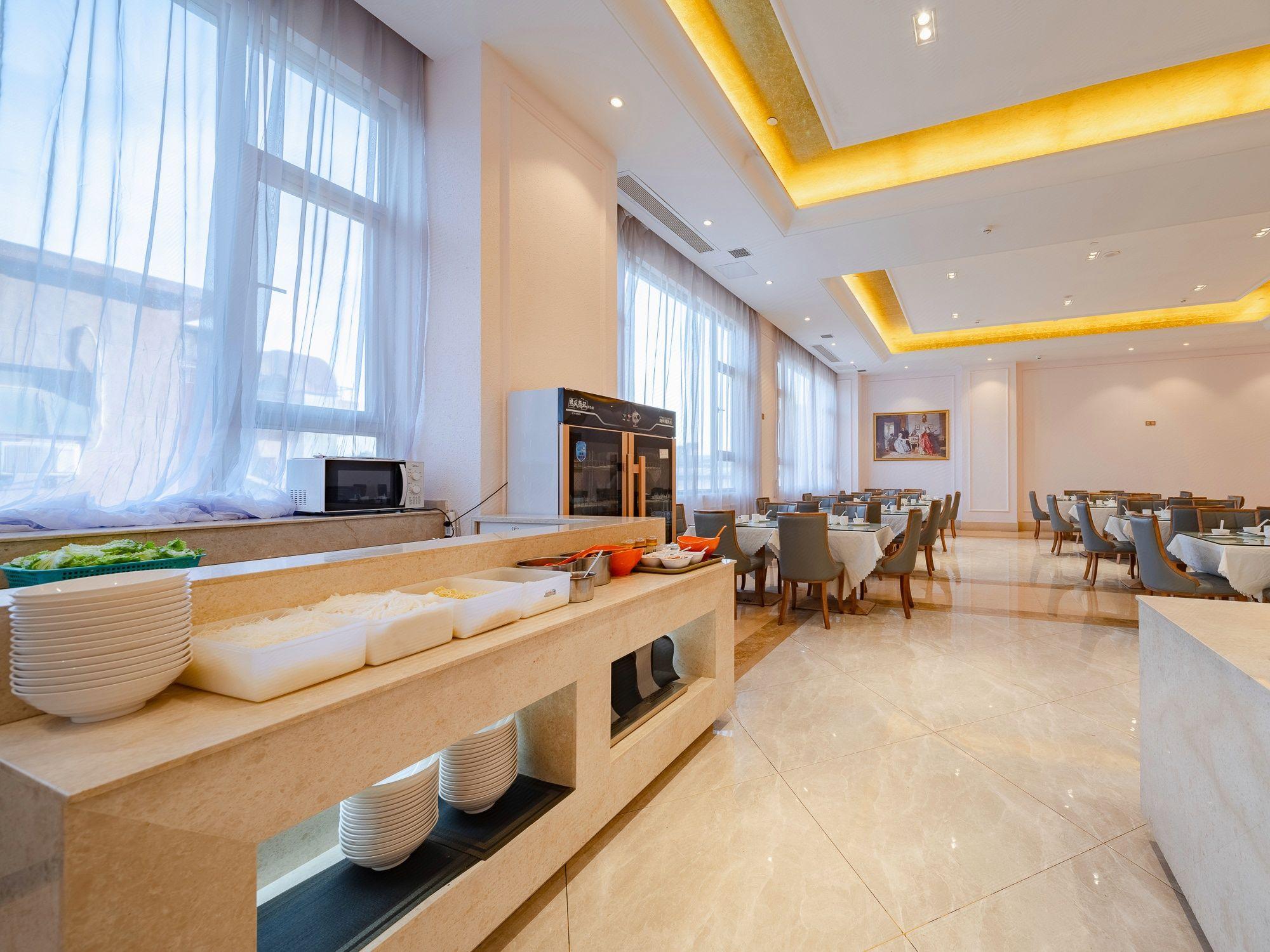Vienna International Hotel (Dongguan Qishi Center) 29/47
