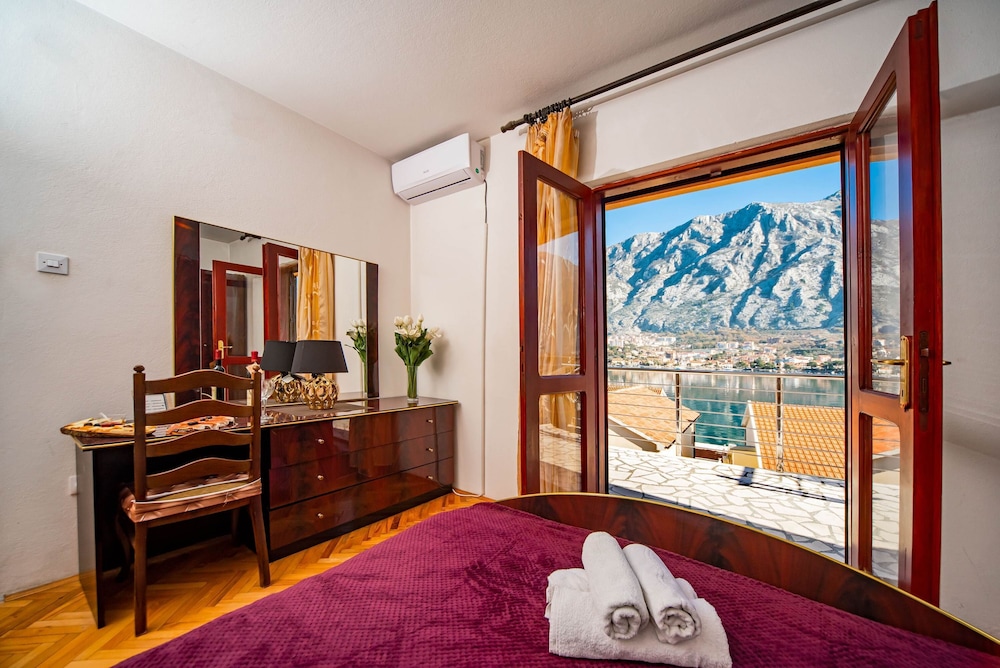 Apartments Markovic 18/50