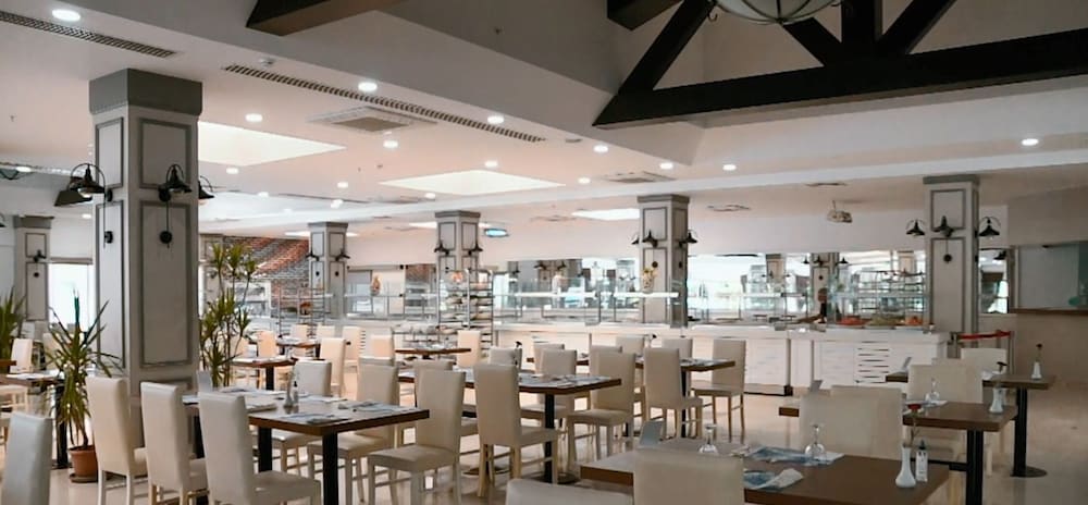 Lucida Beach Hotel 25/37