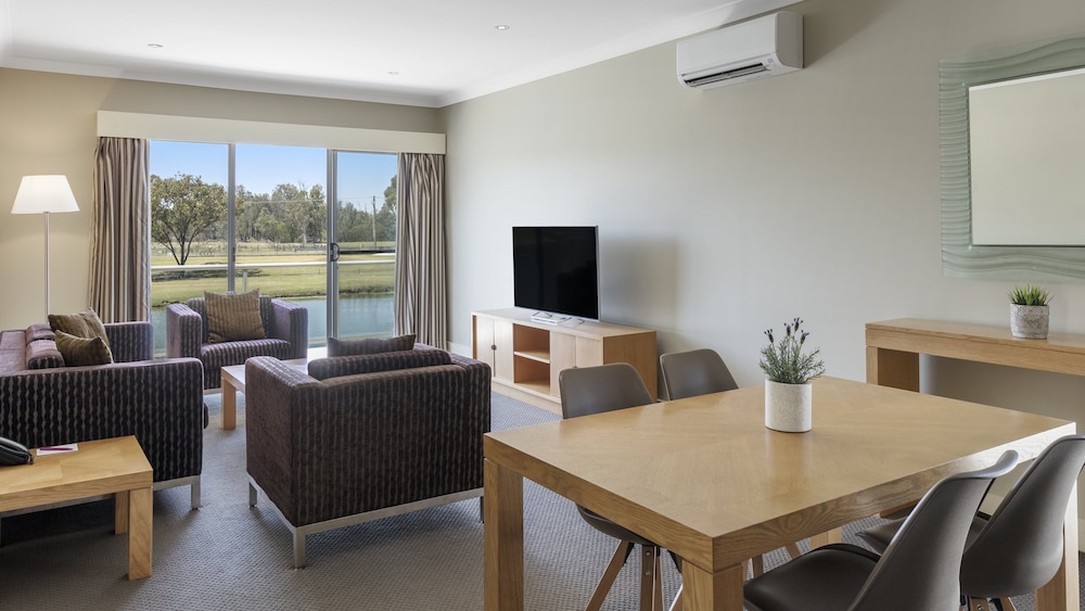 Rydges Resort Hunter Valley 40/65