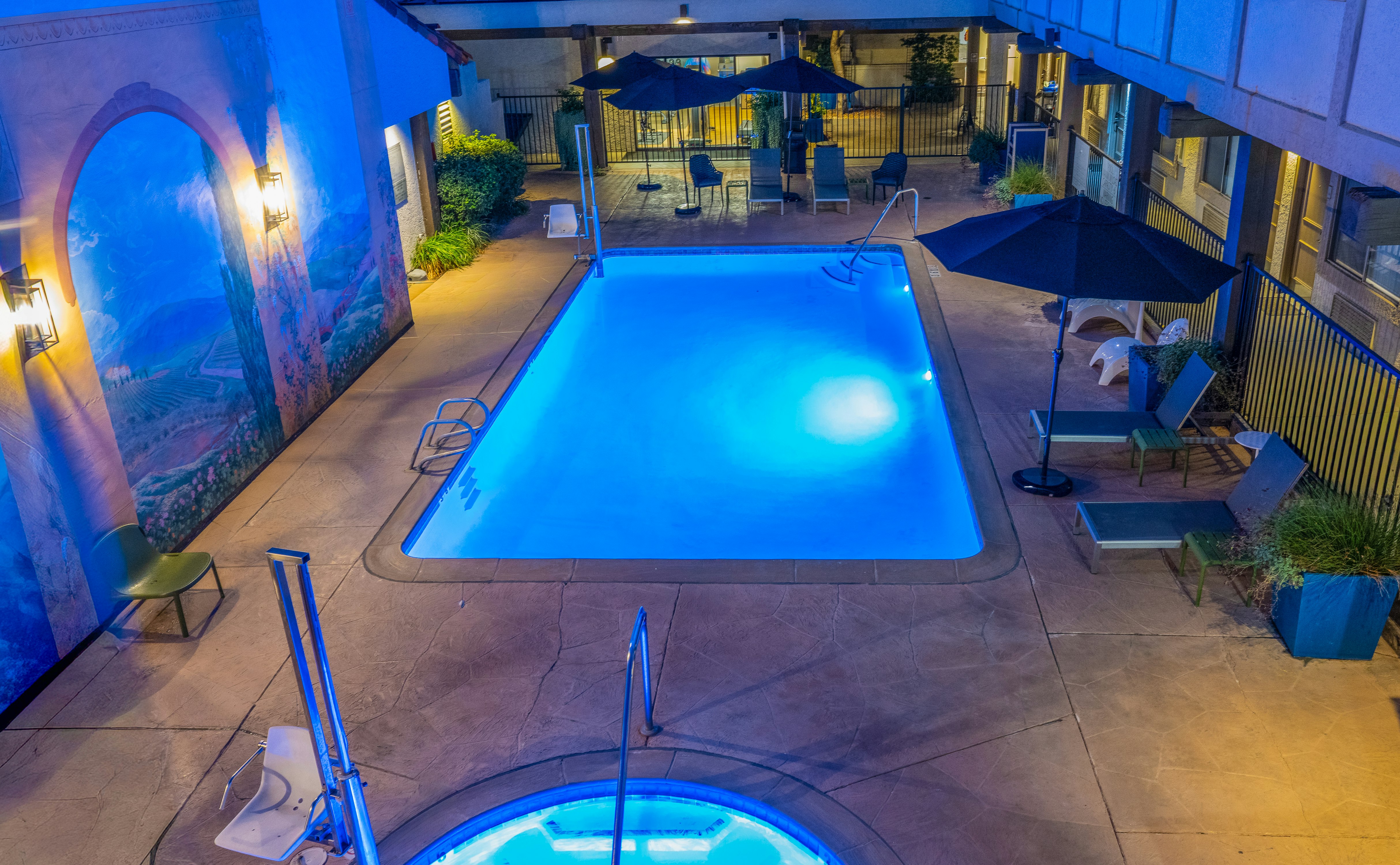 DoubleTree by Hilton Hotel Campbell - Pruneyard Plaza 12/50