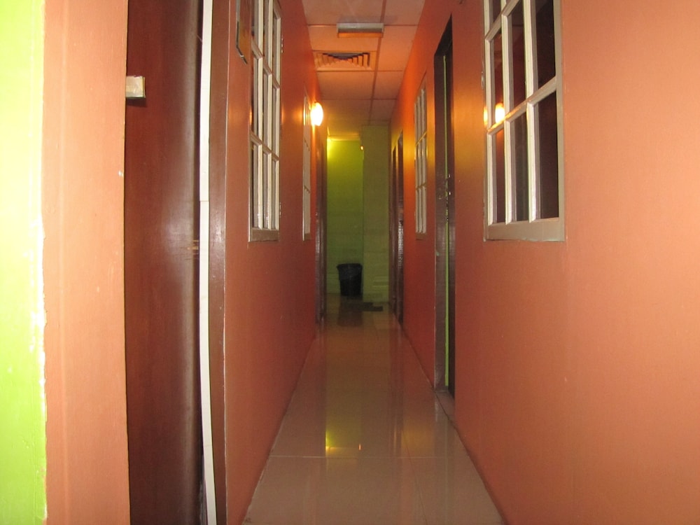 OASIS GUEST HOUSE 6/43