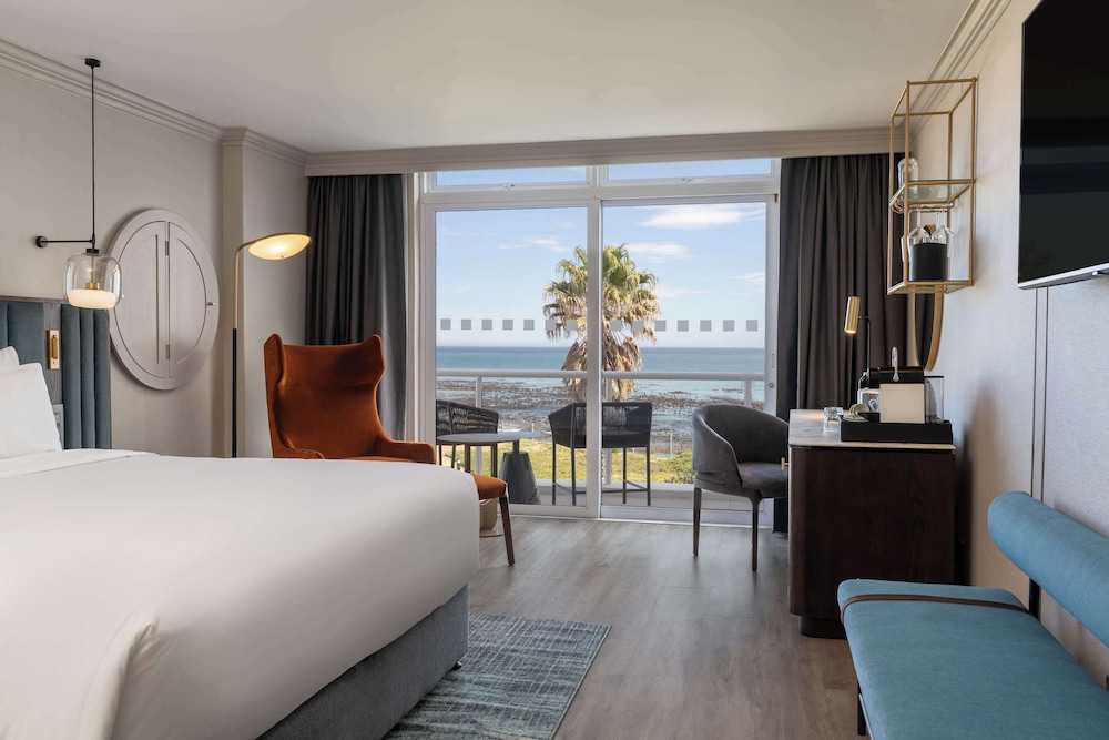 Radisson Collection Hotel, Waterfront Cape Town 15/44