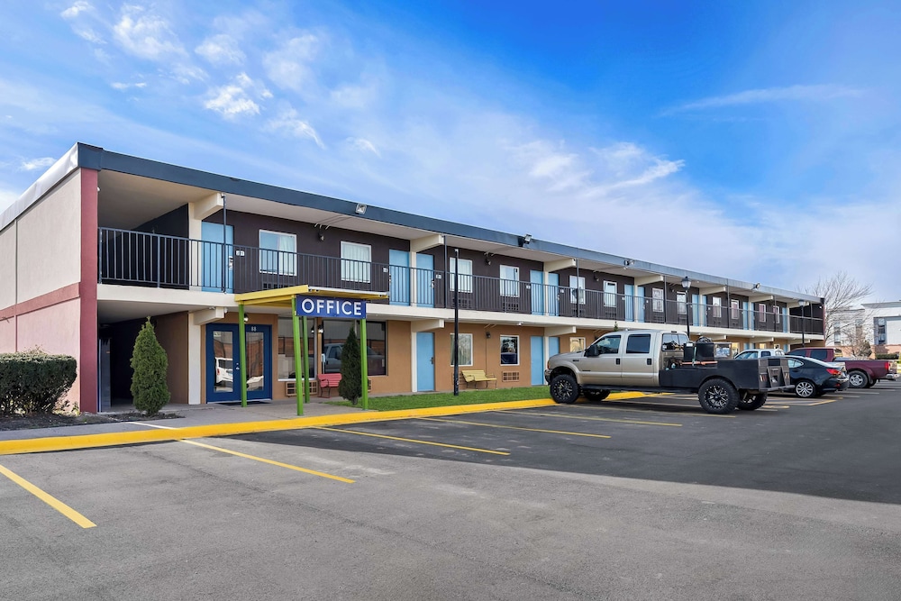 Americas Best Value Inn Danville, IL 42/50