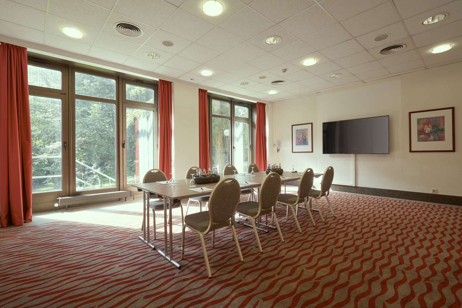 H+ HOTEL BAD SODEN 28/32