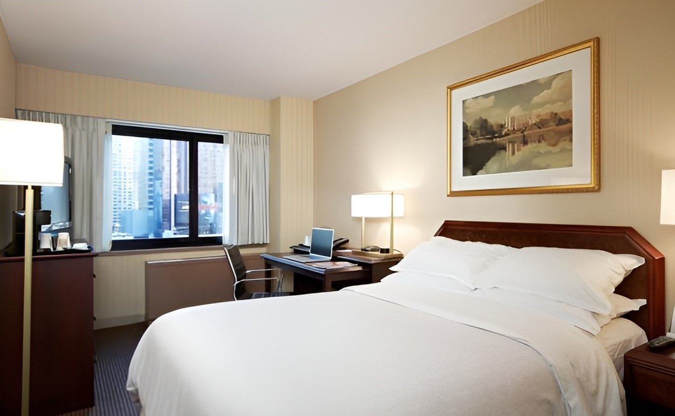 Crowne Plaza Manhattan Times Square by IHG 28/90