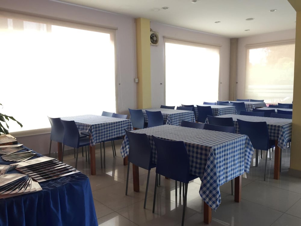 Raja Inn Hotel 42/51