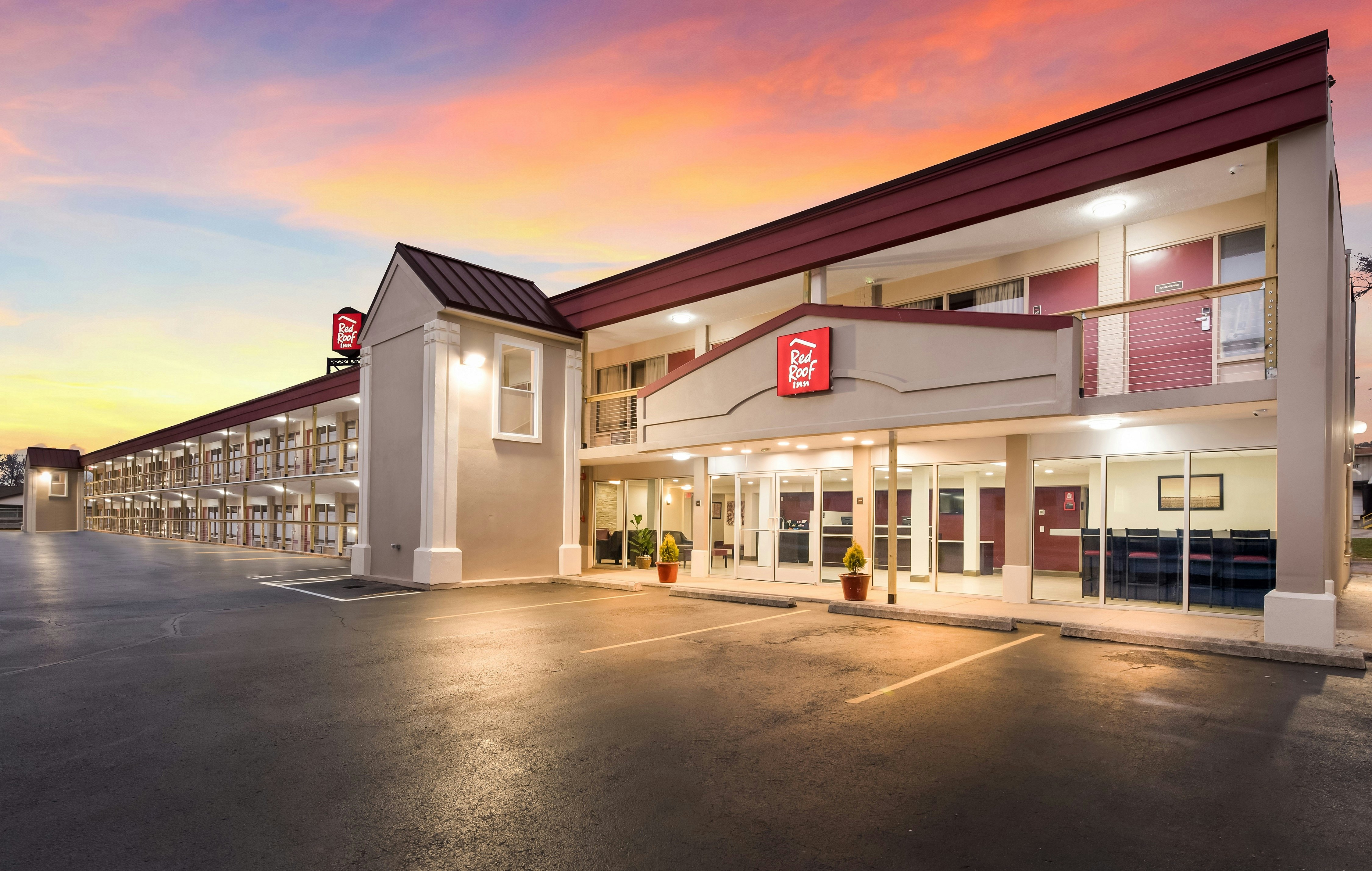 Red Roof Inn Dayton - Moraine/U of Dayton 19/20
