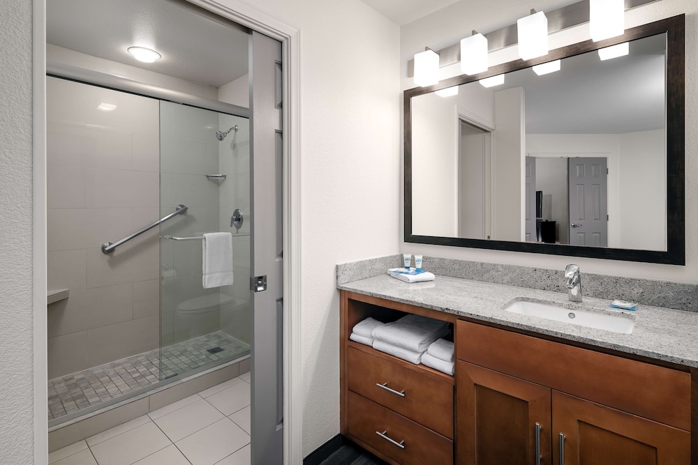 Hyatt House Scottsdale Old Town 9/56