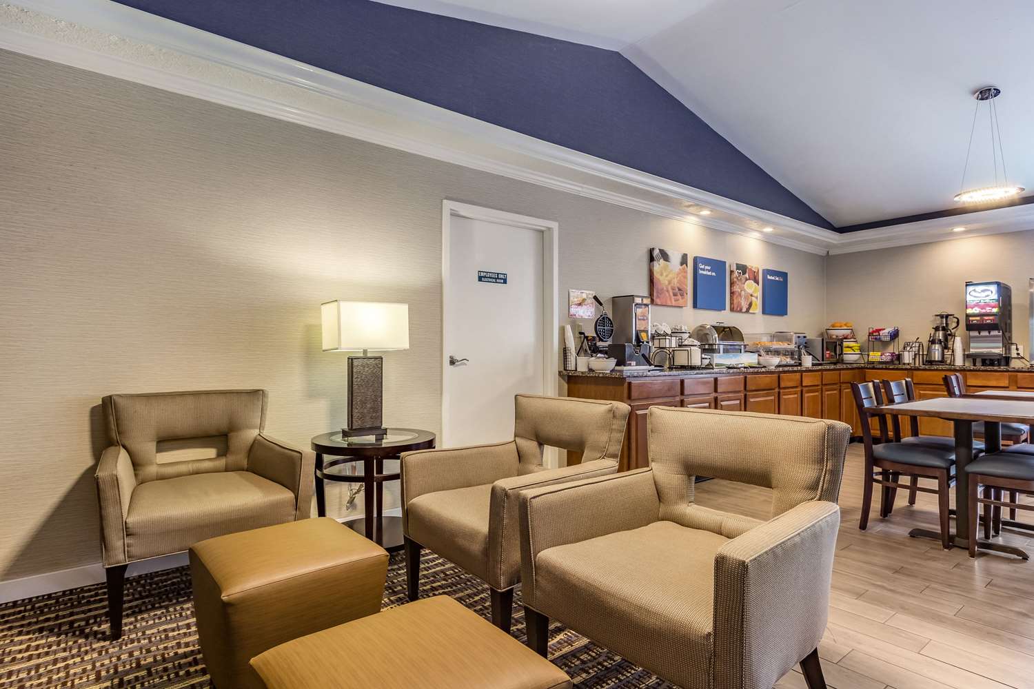 Comfort Inn Independence - Cleveland 18/30