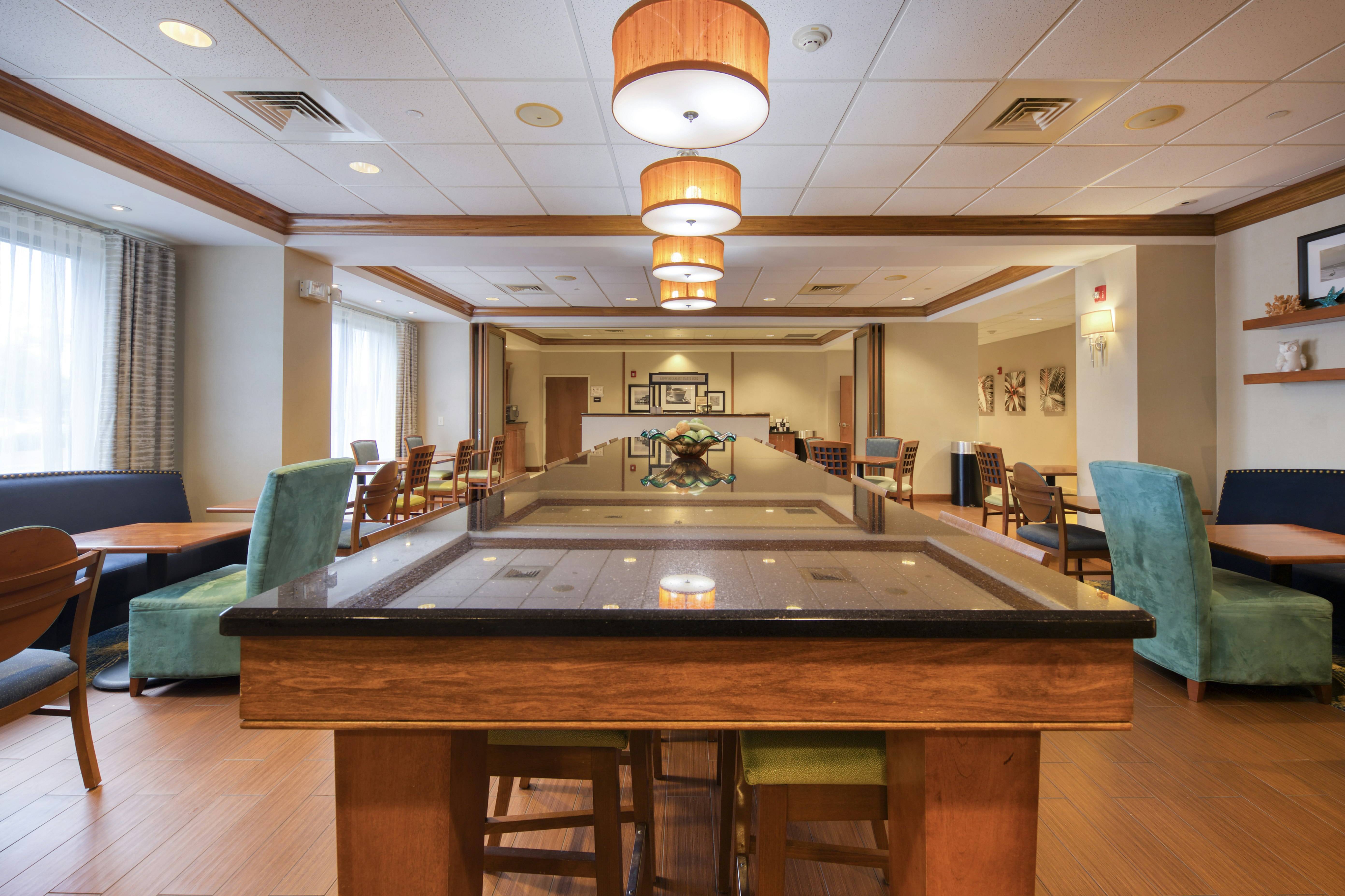 Hampton Inn Wilmington - University Area/Smith Creek Station 12/72