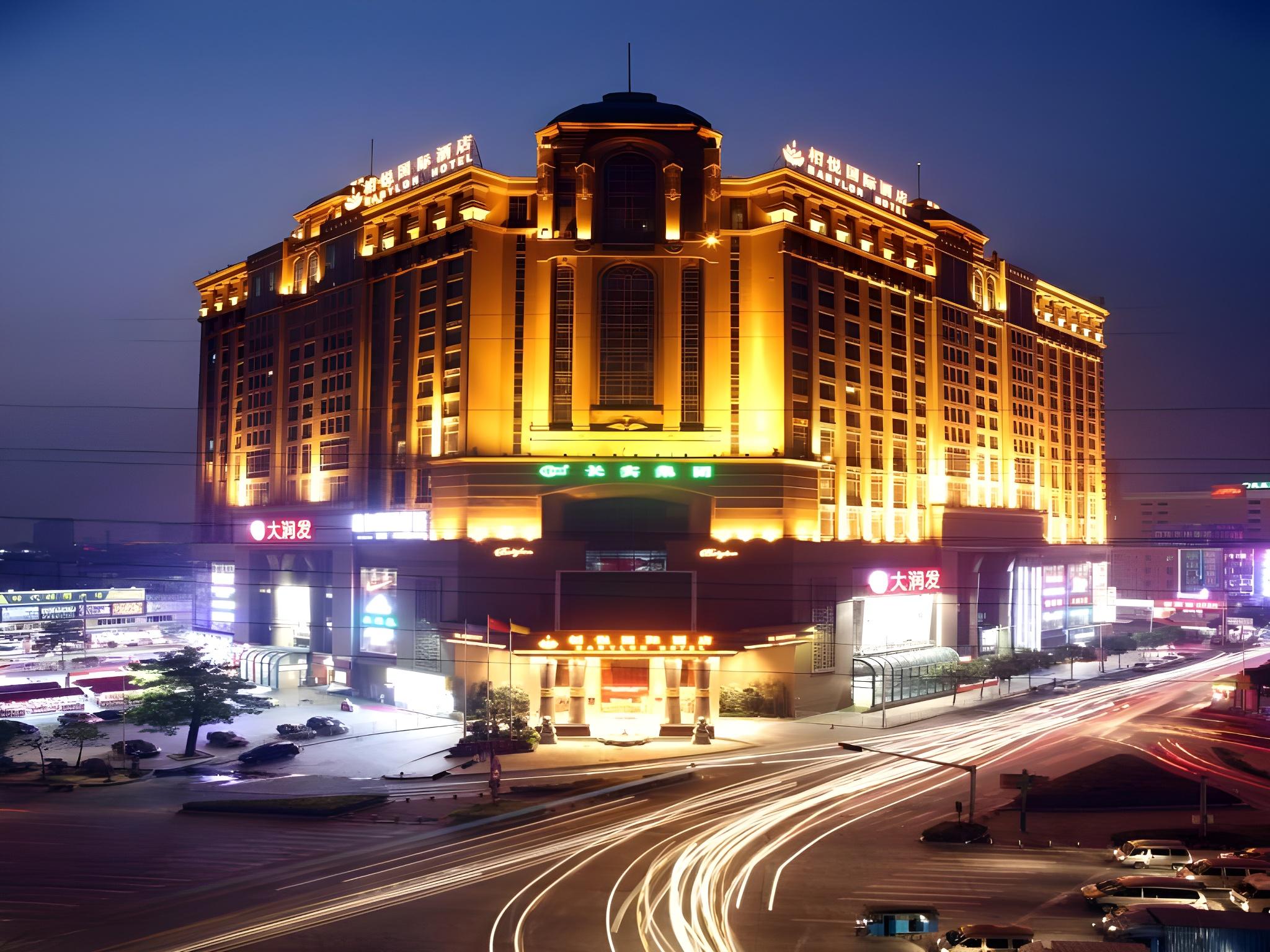 Babylon Hotel 2/53