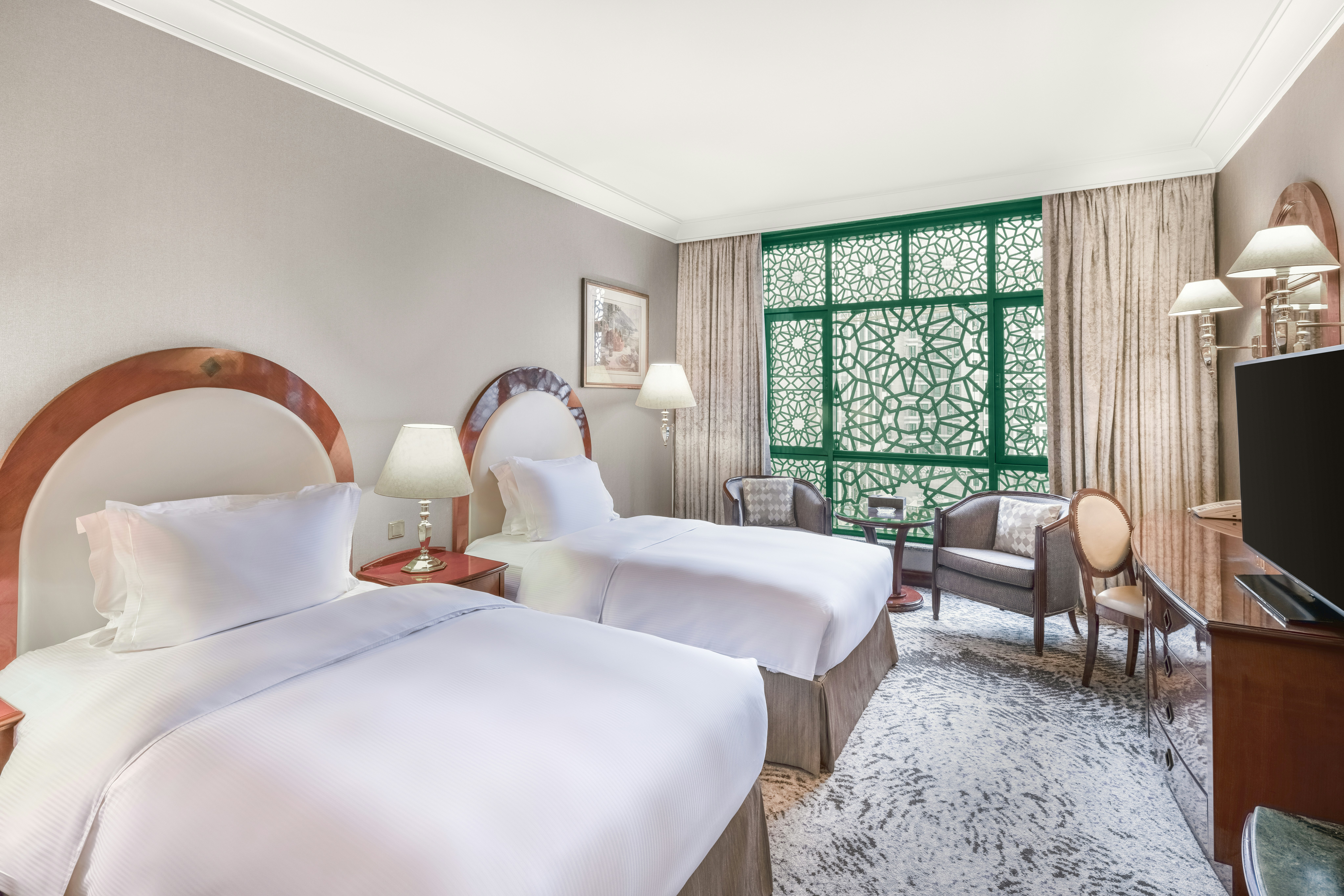 City, Guest Room, Twin Beds