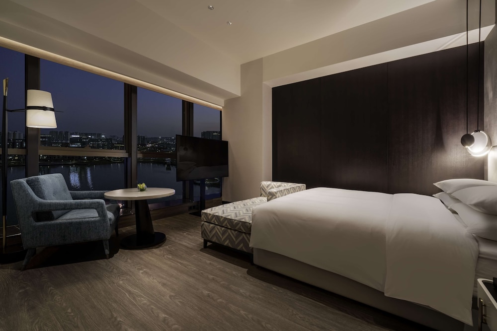 Hyatt Centric Lakeside Ningbo 17/47