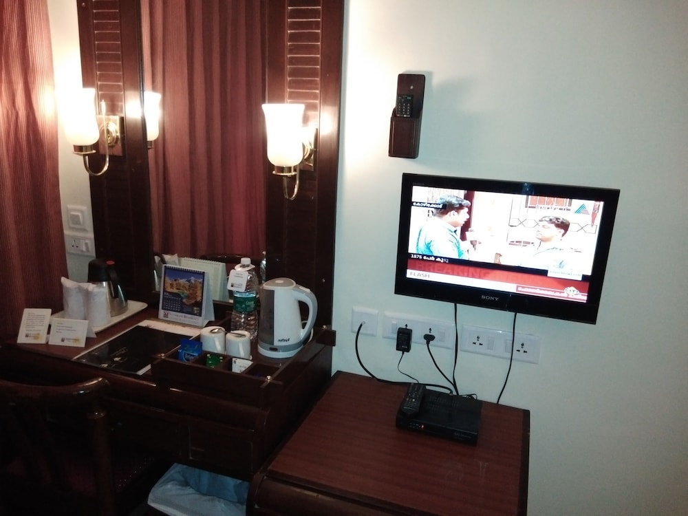 Yuvarani Residency Hotel 21/29
