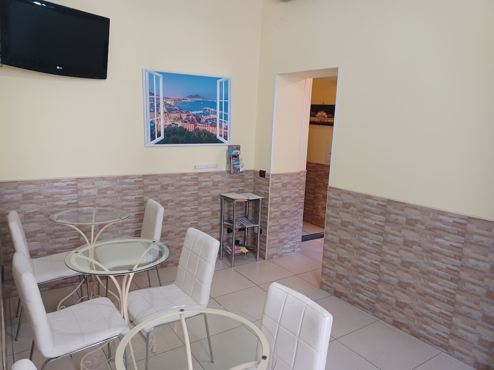 B B Quattro Palazzi Napoli 40/48
