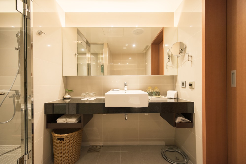 Taichung Harbor Hotel 12/38