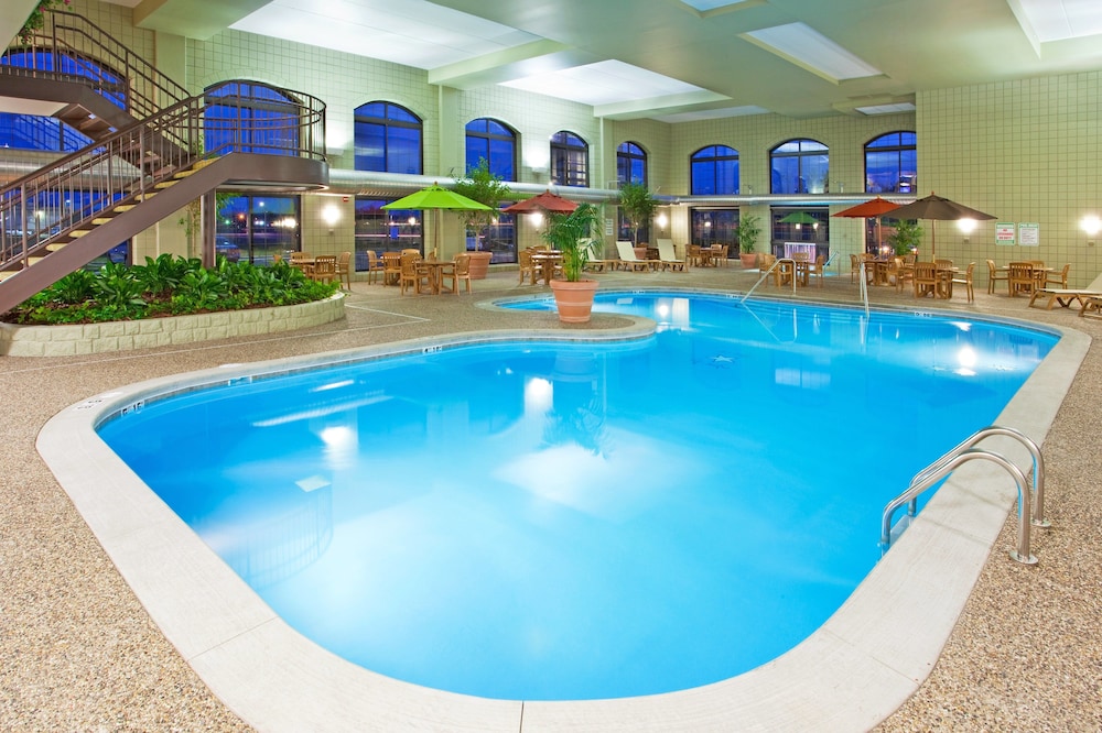 Holiday Inn Midland 5/75
