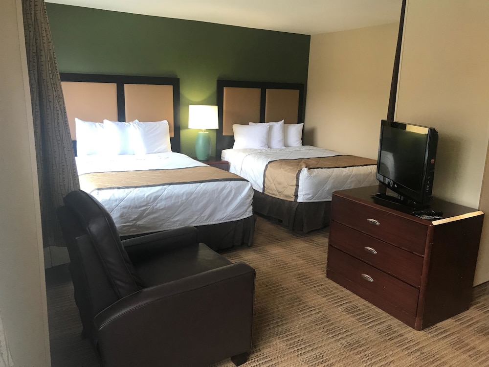 Lonestar Suites 14/40