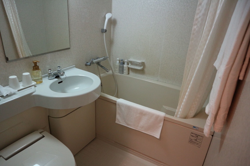 Naha Beach Side Hotel 18/71