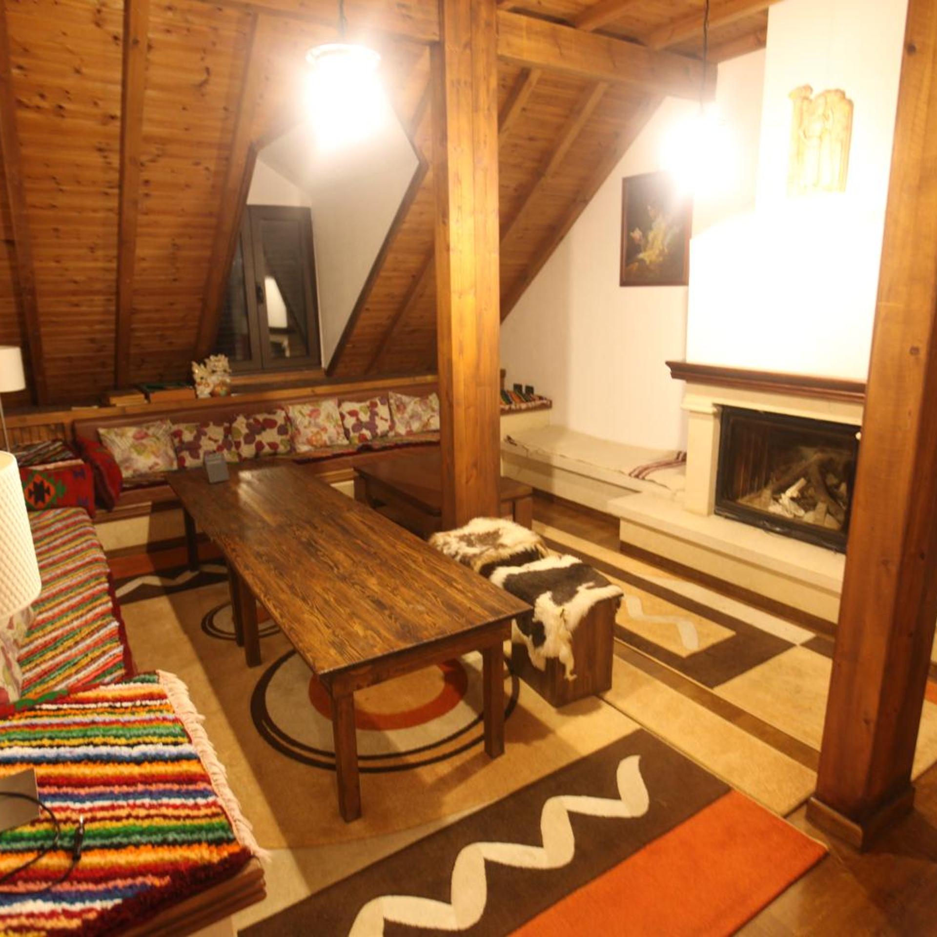 Alpin Llogara Hotel 30/55