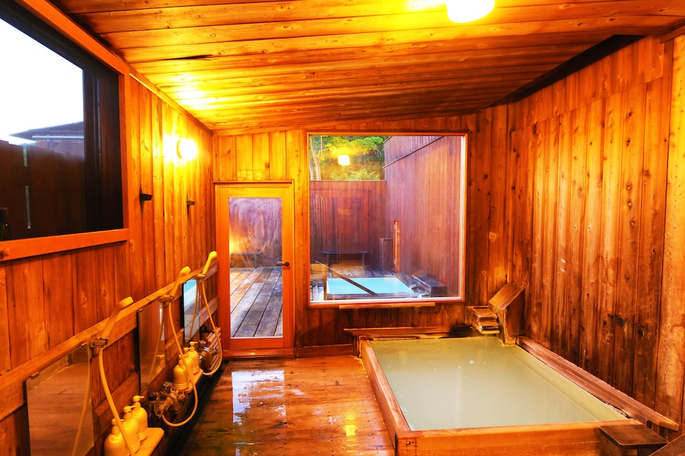 Onsen Yado Misuzuso 12/30