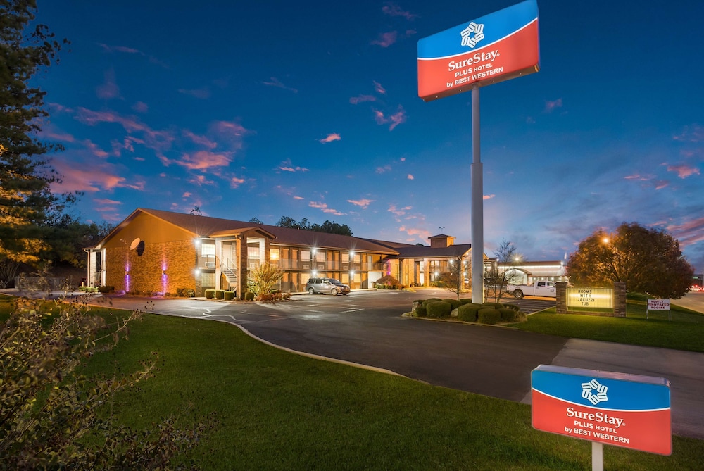 Surestay Plus Hotel By Best Western Poteau 1/36