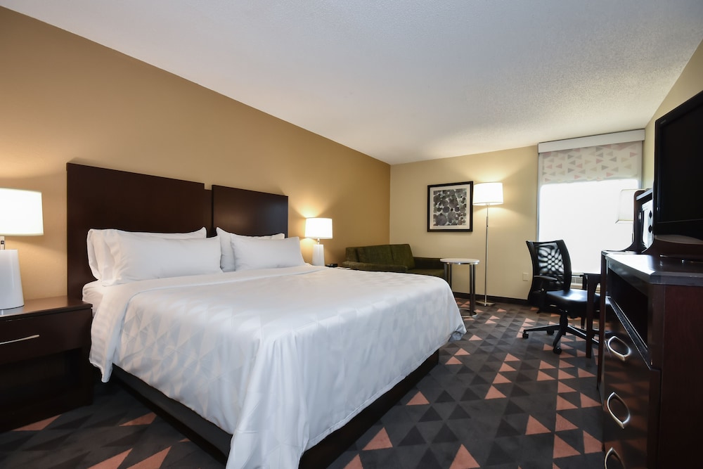 Holiday Inn Lumberton North - I-95, an IHG Hotel 15/41