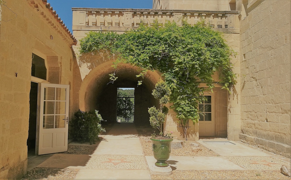 Chateau de Pondres photo2
