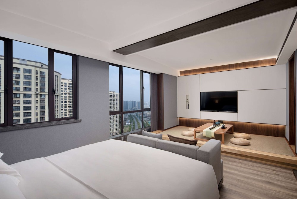 Art, King Bed