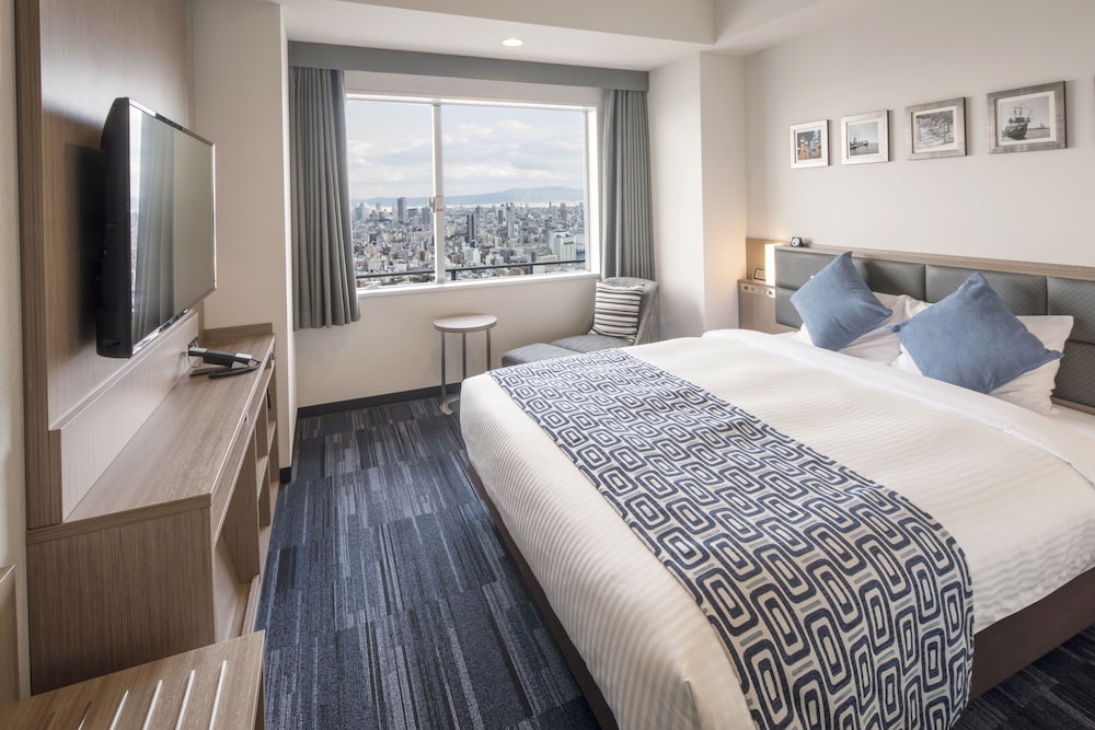 SUPERIOR, QUEEN BED