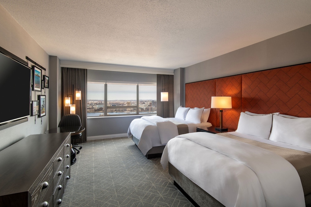 غرفة كلوب بسريرين كوين