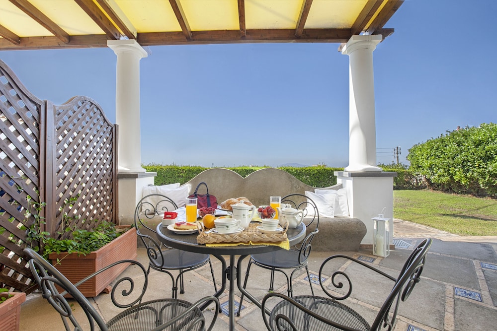 Relais 2 Pini Capri 28/38
