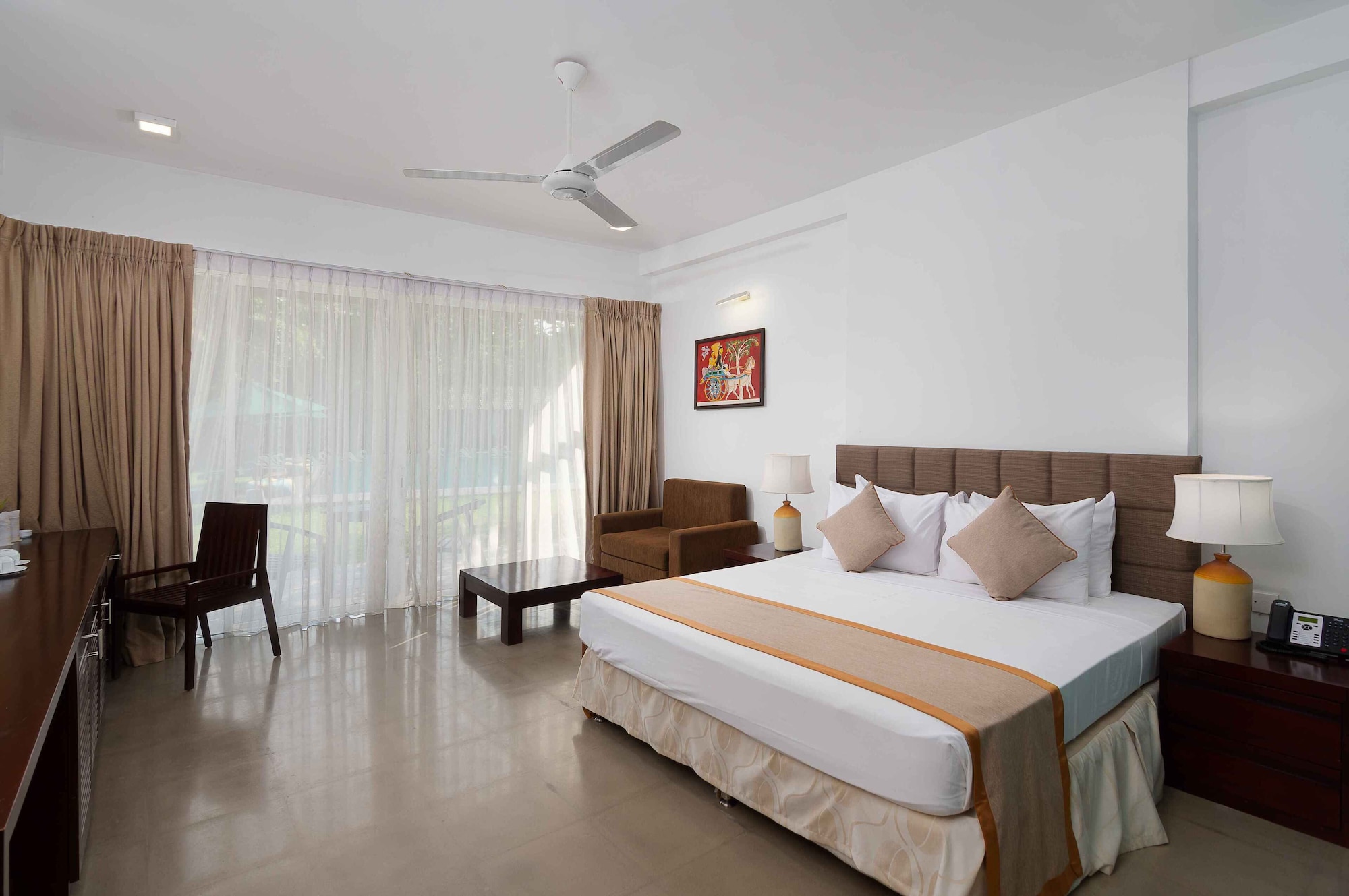 DELUXE, DOUBLE BED, LAKE VIEW