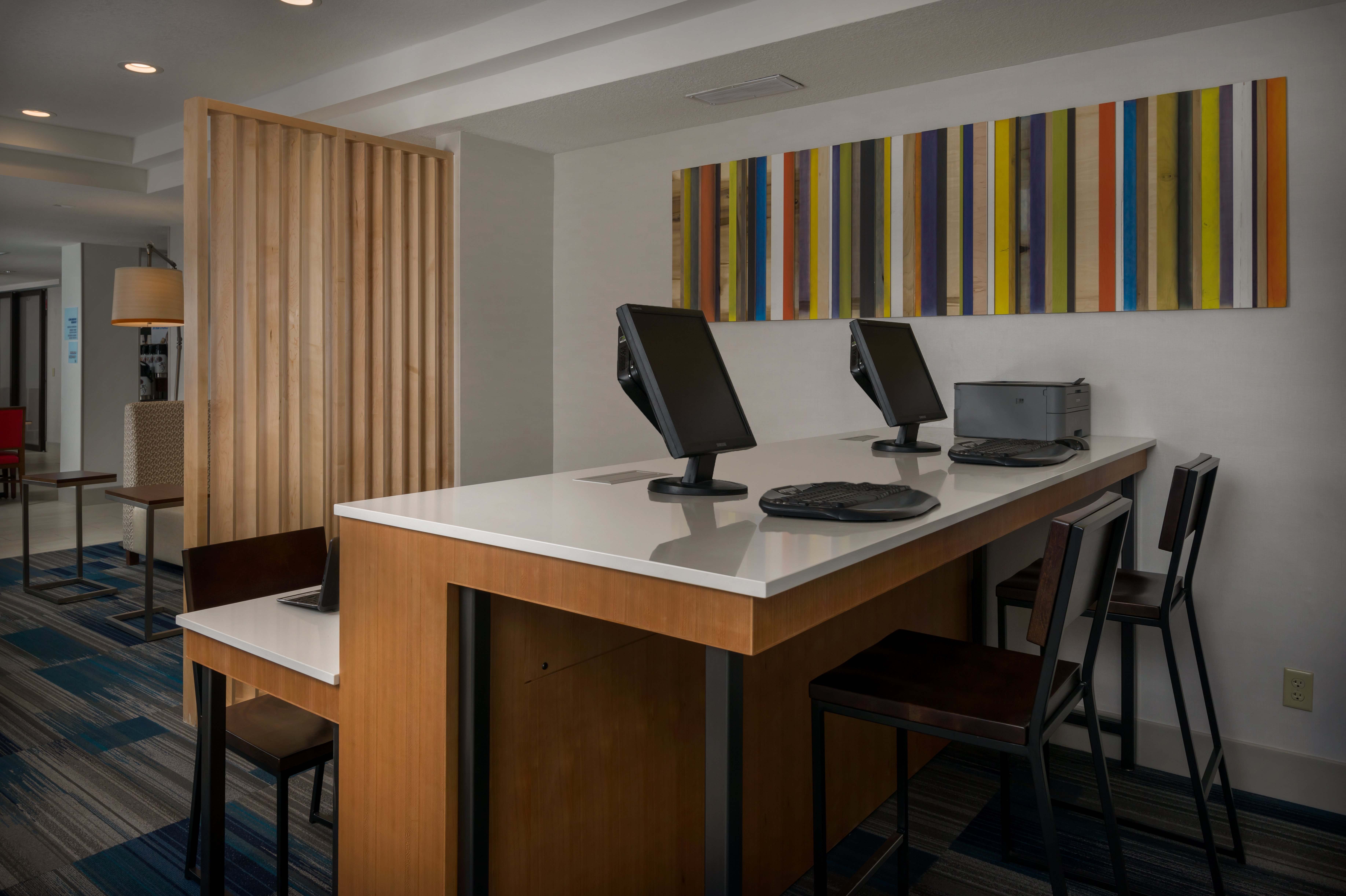 Holiday Inn Express Hotel And Suites Lawrence 43/48