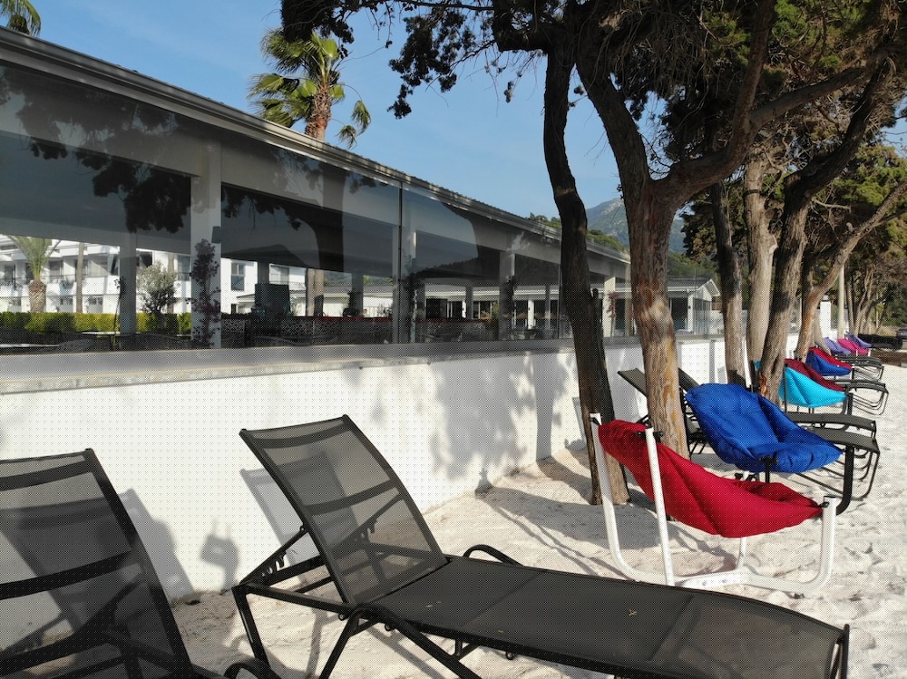 Voxx Marmaris Beach Resort Adult Only +16 14/52