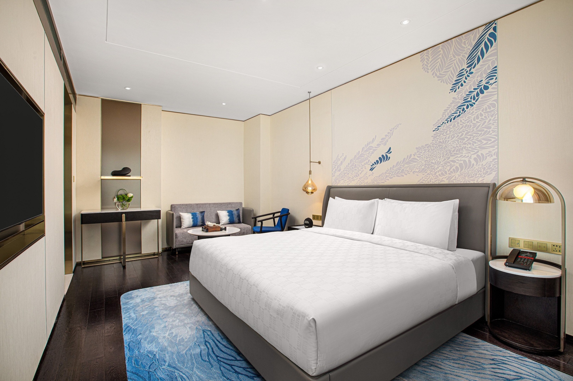 1 Bedroom, Suite, Single Bed, Lake View, Dining Area