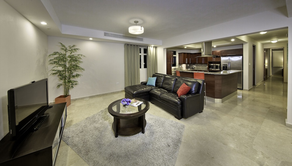 CIQALA Luxury Suites 53/75