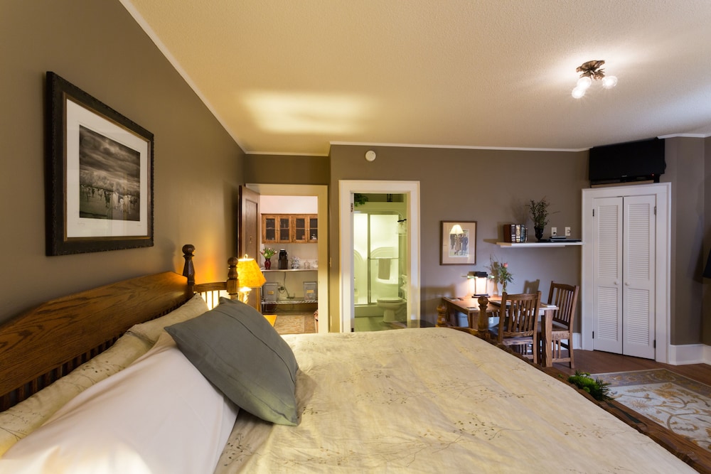 Stewart Inn 22/71