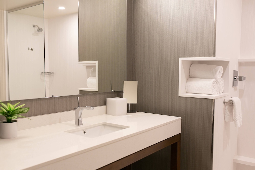 Courtyard by Marriott Elkhart 10/37