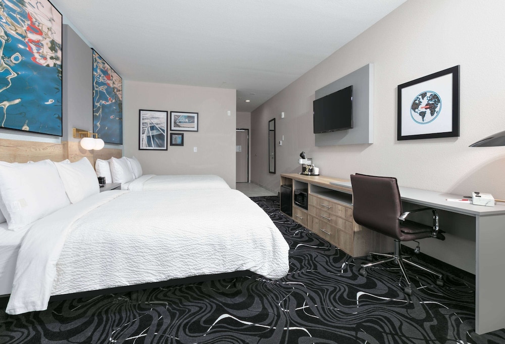 The Elm, a Ramada by Wyndham 23/65