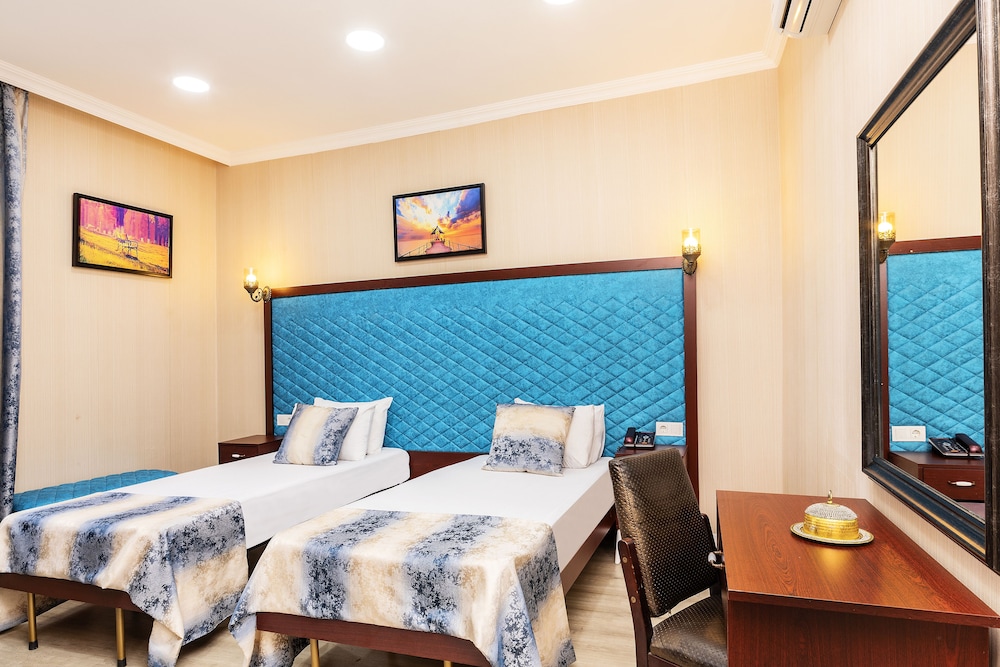 Dove Hotel 13/47
