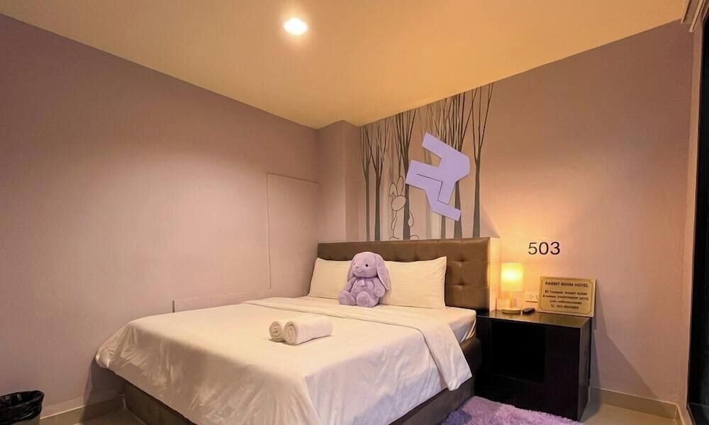Rabbit Room 23/49