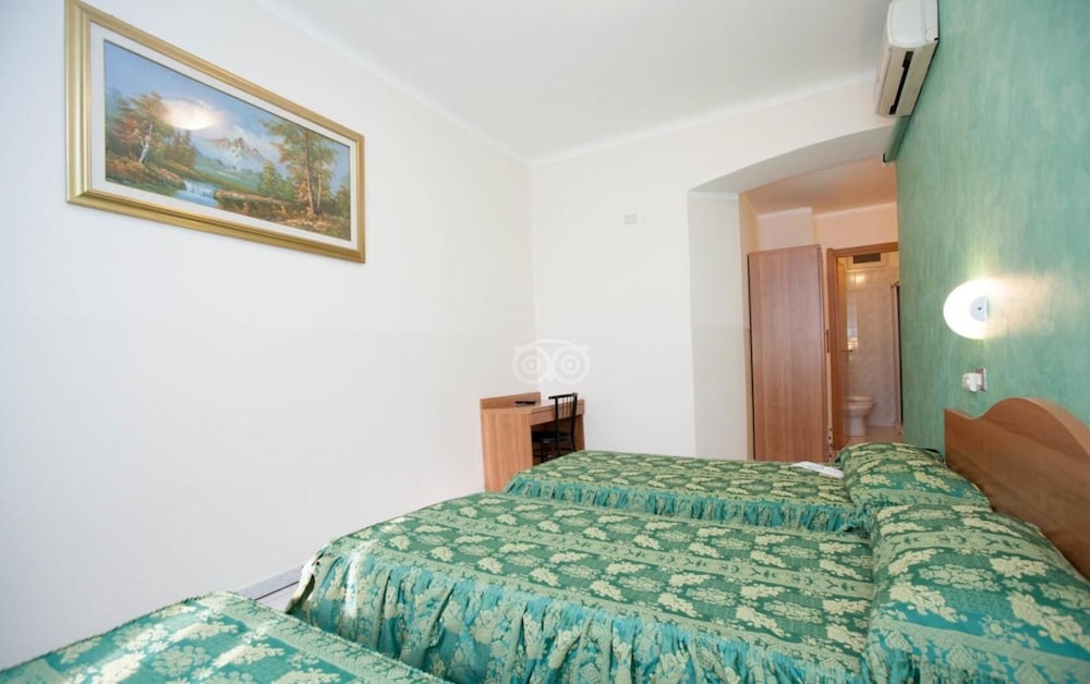 Hotel 22 Marzo 16/57